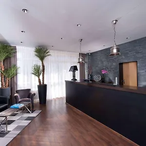 Hotel Tryp By Wyndham Aquamarin, Lübeck